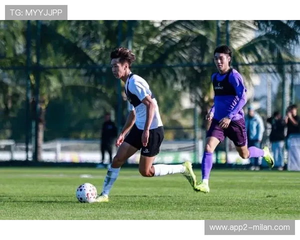 大连英博王禹前场连续直塞：战术之光在海风中的崛起