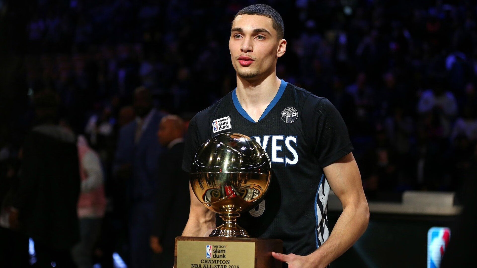 《堡垒之夜》跨界合作再升级，推出联合专属皮肤，堡垒之夜互动特效皮肤